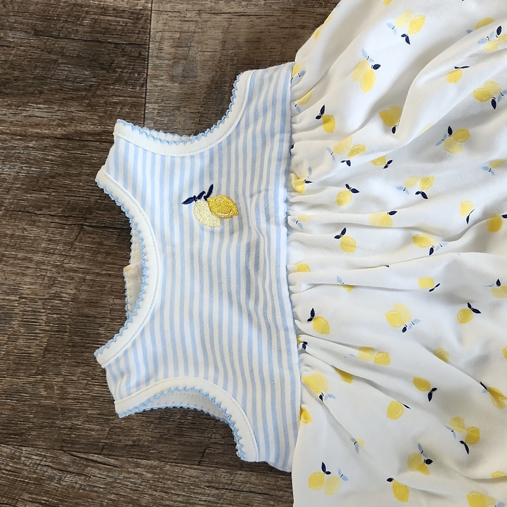Lemon onesie - Picture 2 of 6